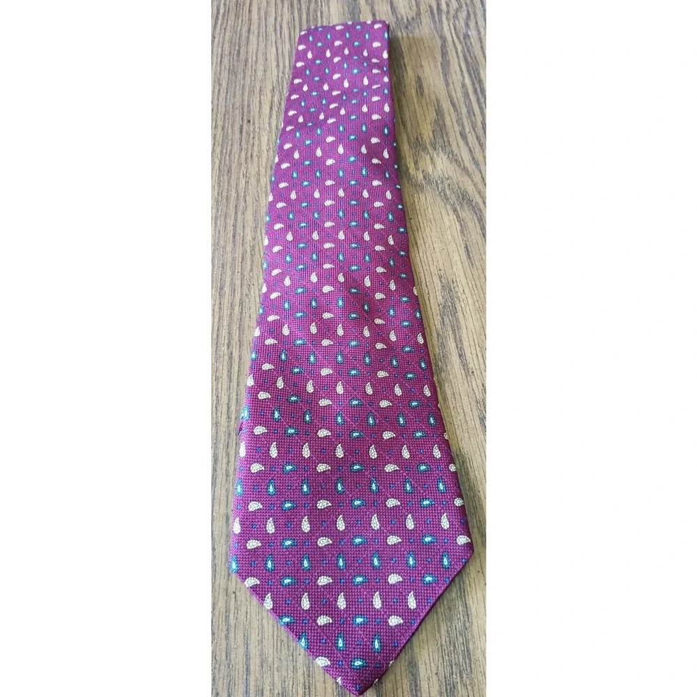 Tommy Hilfiger Mens Burgundy Light Blue and Yellow Diamond Pattern Necktie Tie